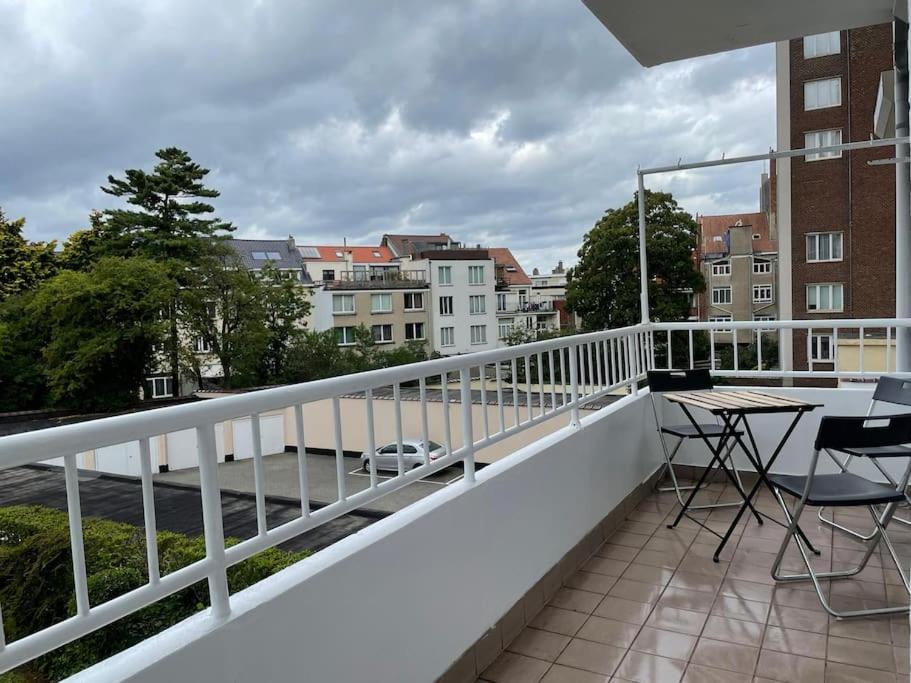 Spacious Apartment Next To Parc Du Cinquantenaire Брюссель Экстерьер фото